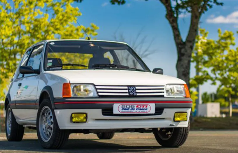 retromobile-peugeot-205-gti