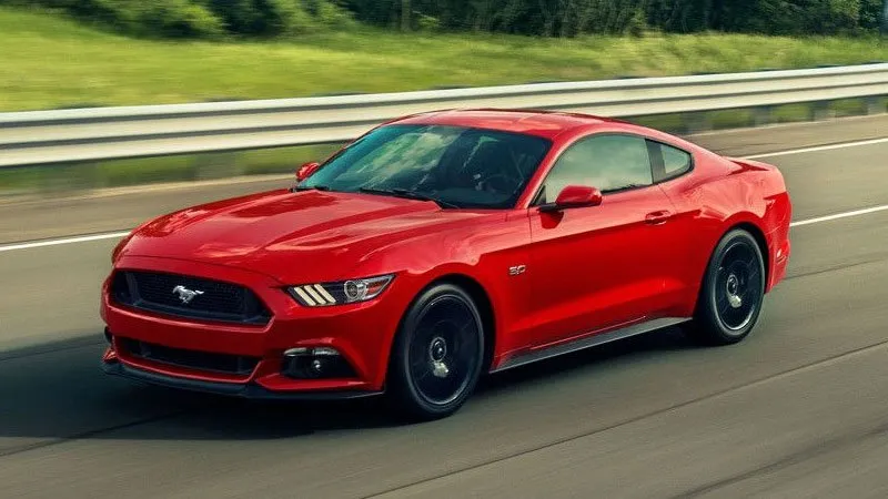 2017-Ford-Mustang-01