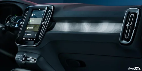 ecran multimedia Volvo C40