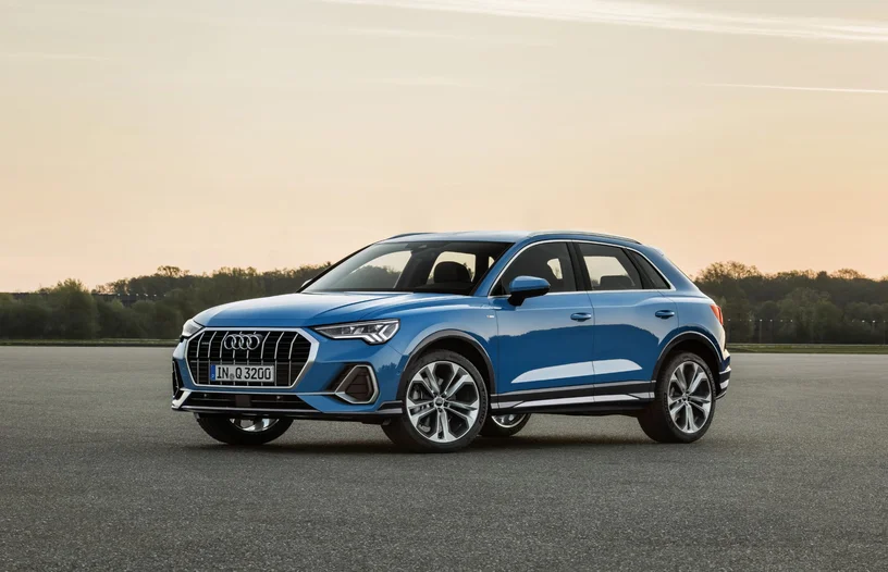 Audi Q3 bleu
