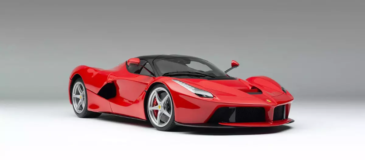 Ferrari-LaFerrari-2013