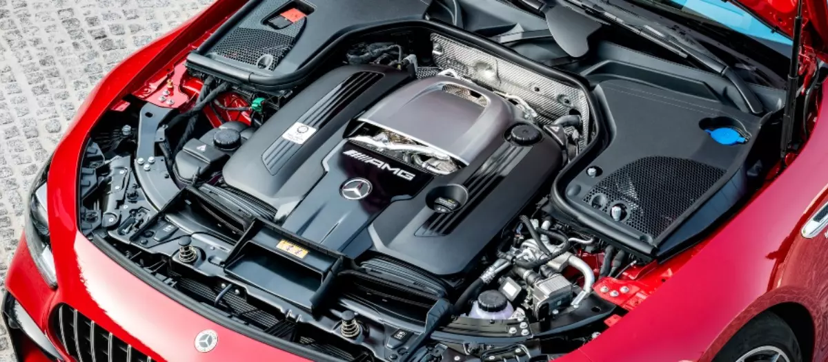 moteur hybride Mercedes AMG GT 63 SE