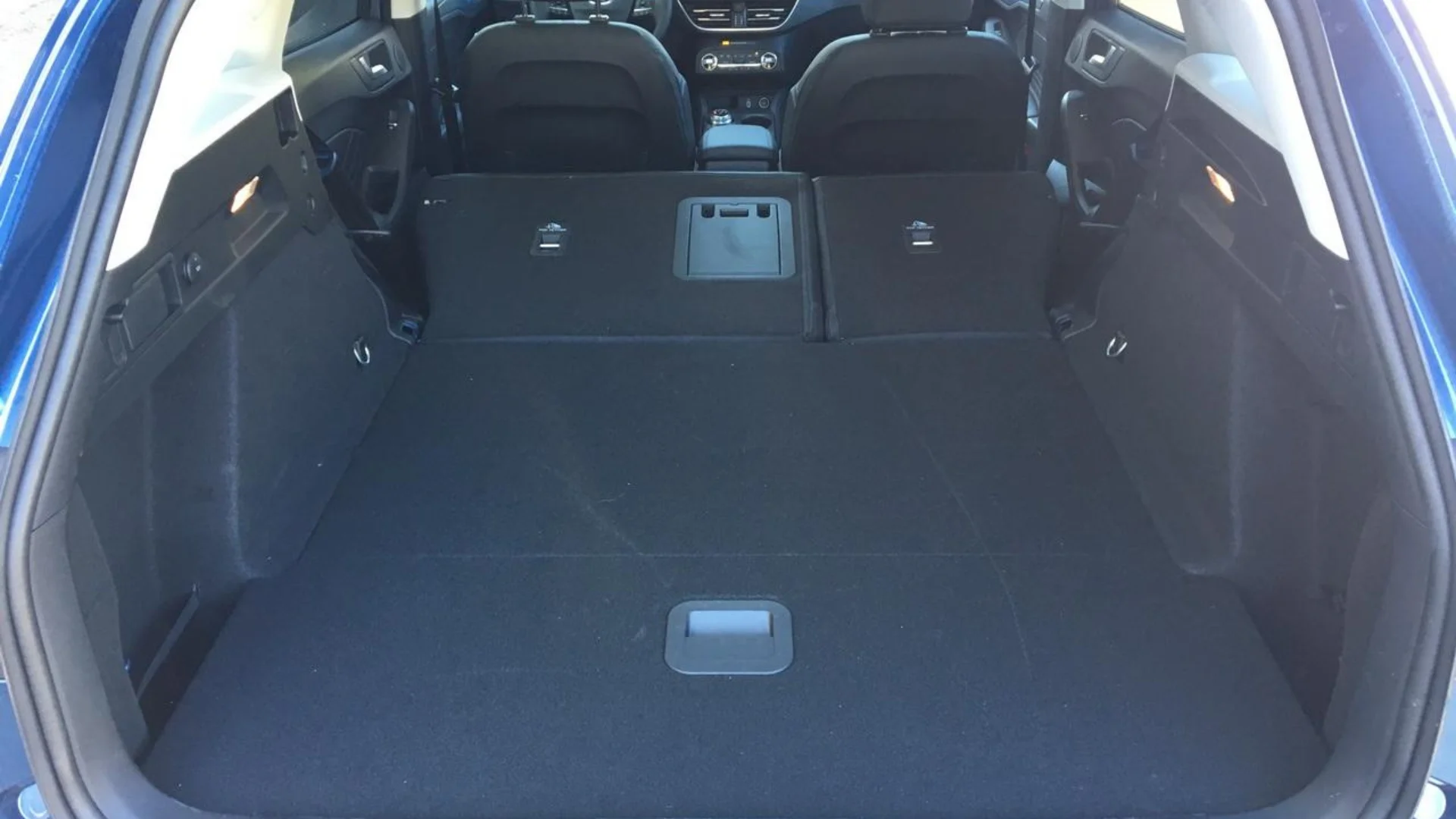 Thot - votre workspace 66 coffre Ford Focus SW IV 1 653 litres