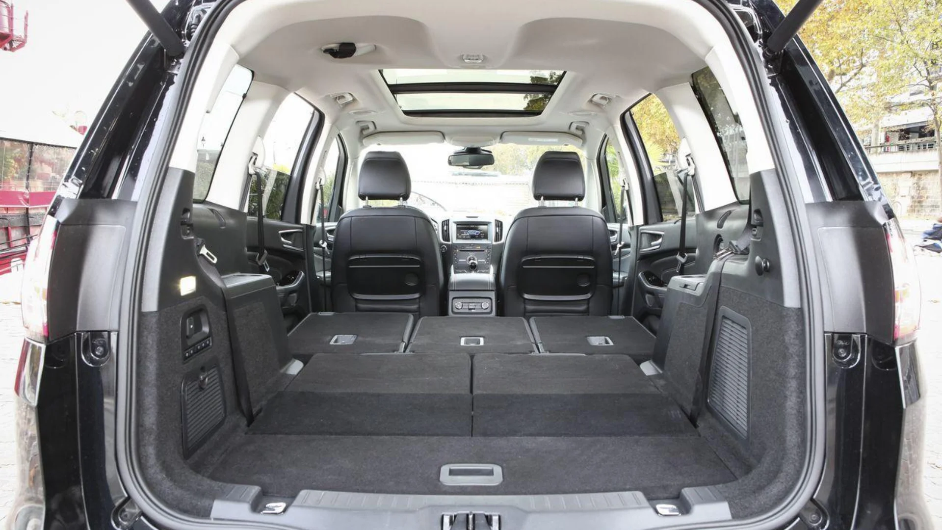 Thot - votre workspace 78 coffre Ford Galaxy 2 339 litres