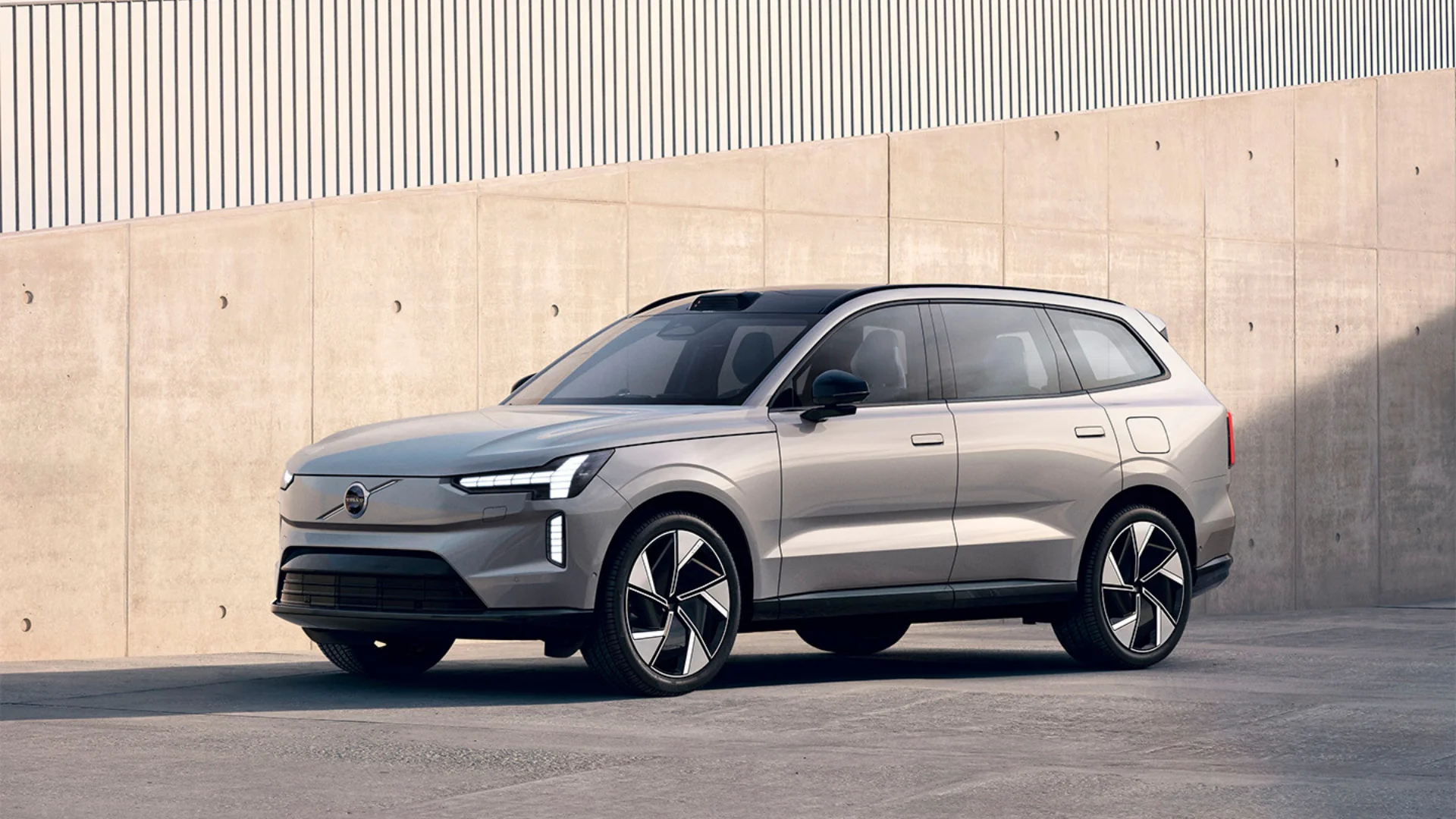 banniere voiture electrique 7 places volvo ex90
